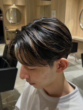 レボ 片町店(Revo) 毛流れスタイル×ハイライト