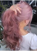 ローズベージュハッシュカット大人ガーリースタイルケアブリーチ