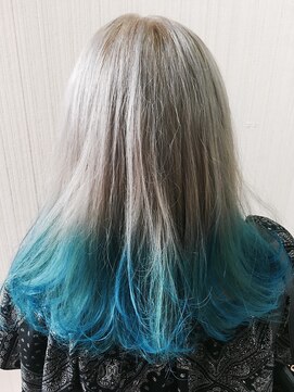 トムキャット(TOM CAT) シースルーグレージュとブルー