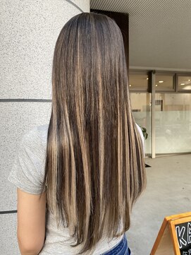 カルマ(KARMA) アッシュグレーハイライト