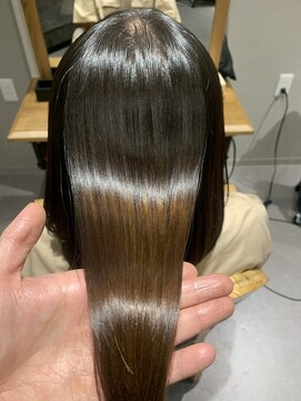 クラッチ 博多(CLUTCH) 大人可愛い小顔秋カラー美髪サラ艶髪質改善  A3