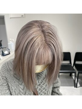 ルイス 喜連瓜破(Luis) ホワイトグレージュ