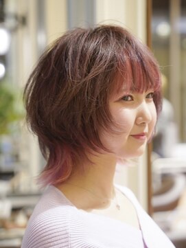 ビュートリアム 梅田(BEAUTRIUM) ウルフカット/インナーカラー/顔まわりカット/前髪/茶屋町/梅田