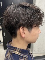 フイ 代々木(Hui)&nbsp;アップバング/メンズツーブロックマッシュ/束感ショート波巻き