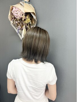 ラフィネ(Raffine) グレージュ/ハイライト/外はね