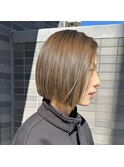 パツッと、切りっぱなしボブ