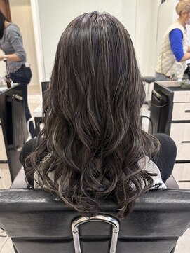 ガーデン タチカワ(garden tachikawa) ハイライトカラー/レイヤーカット/デザインカラー