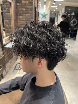 ユキオ ダル(Yukio Dal) 波巻きスパイラルパーマメンズマッシュツイストスパイラルパーマ