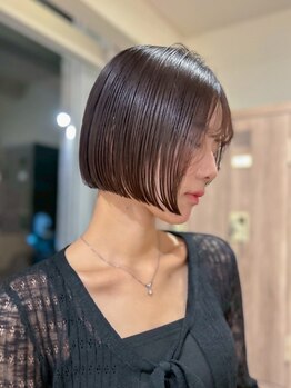 アンリー(Anree)の写真/あなたの骨格や髪質に合わせた小顔カットが大好評！トレンドの顔回り・おくれ毛や前髪もお任せ下さい。