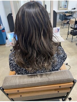 アンジュベイナハ (Ange Bay NAHA) ブリーチ×デザインカラー