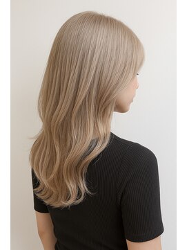 ミー 岡崎(mii) miiペールベージュ[岡崎/稲熊/ブリーチ/デザインカラー]