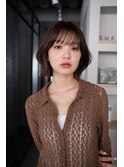 大人可愛い“くびれ×レイヤーボブ”に旬カラーをプラス