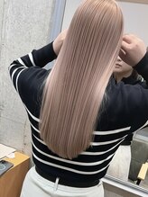 ダメージを最小限に抑えたハイトーン・デザインカラーが人気