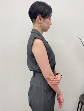 ラウンジ モリオ イケブクロ(Lounge MORIO Ikebukuro) 【morio池袋】黒髪刈り上げショート＊