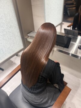 ルーカス(Lucas) ブリーチ無しで叶う透明感ダブルカラー♪