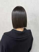 フランチェスカドットボブ(francesca.bob)&nbsp;切りっぱなしボブ×髪質改善ストレート【渡辺俊弥】梅田