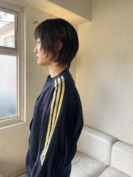 タヴィ(Tavi) ショートウルフカット/マッシュウルフ/マッシュレイヤー/ウルフ