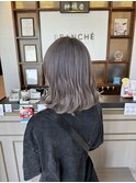 シルバーベージュカラー