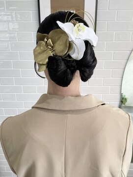 ジーナ 西新(Zina) タイトなリボンヘア♪