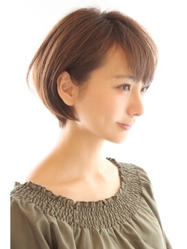 ３０代４０代に人気大人可愛い耳かけショート L レウナ 外苑前 Reuna のヘアカタログ ホットペッパービューティー