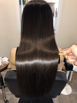 アールサロン アオヤマ(Rr SALON AOYAMA) サファイアミネコラストレート