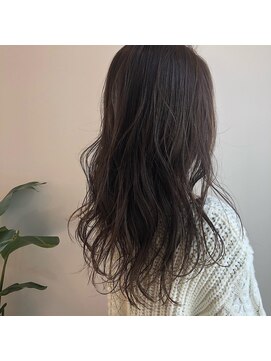 カシェ シモムラ(Cashe'e SHIMOMURA) 柔らか大人ベージュ