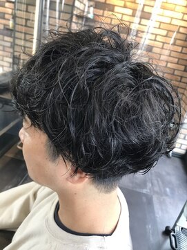 トリエラ(TRIELA) カーリーマッシュヘア