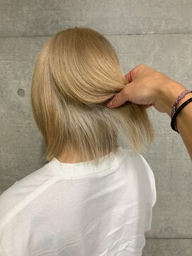 ザ ドット(THE DOT) ベージュ　カラー　インナー　ホワイト