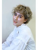 クシュ 所沢西口プロぺ通り(kusyu... )&nbsp;シルキーベージュ/斜めバング/グレージュカラー/デザインカラー