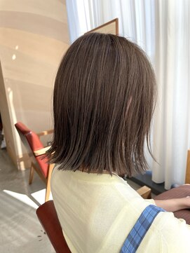 ヒアカアヴェダ 東京ガーデンテラス店(Heaka AVEDA) 切りっぱなしボブ【20代/30代/40代/永田町/番町/麹町】
