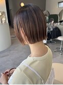 パツっとボブ／切りっぱなしボブ