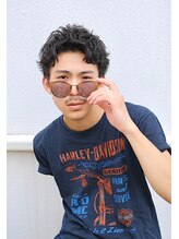 【スパイキーショート】アップバングパーマ×ショート、短髪でもパーマかけるとグッとおしゃれ感アップ！