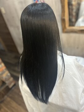 プラメーラ(PRAMEERA) 艶髪縮毛矯正人気Ｎｏ1★頭のボリューム変わります(^^♪