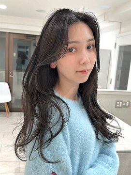 グローブス オモハラ(THE GLOBES OMOHARA) 顔まわりカット　ゆる巻きスタイル