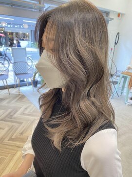 ロミー 本厚木(ROMMY.) 本厚木◎アッシュブロンド◎小顔フェミニンロング20代~50代