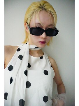 ニキータ(Nikiita) 【rico style】ブロンド/ブロンドボブ/抜きっぱなし