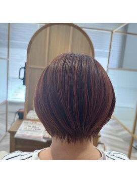 エムコレクション 丸亀店 丸みショート×レッドブラウン