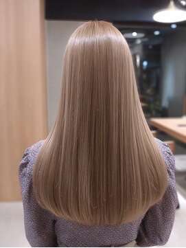 レリーリズ 大阪梅田(Rely Liz) 透明感ミルクティーベージュ