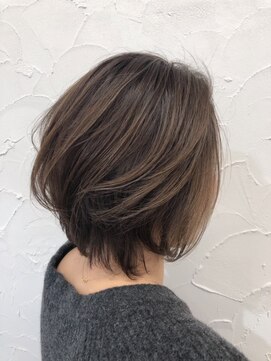 エミュ(emu) ラフな動きが爽やかなニュアンスBOB　【emu】