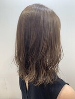 シロ(siro) 透け感ベージュカラー☆松井美咲季