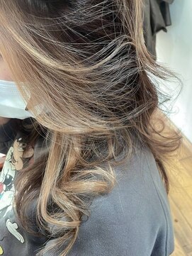 ラヴィアンローズ(Lａ vie en Rose) デザインカラーでおしゃれに！