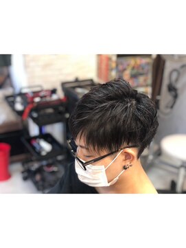 アトワ(A'tois) メンズカット