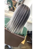 ユートピア(U topia)&nbsp;バレイヤージュ/シルバーカラー/ハイライト