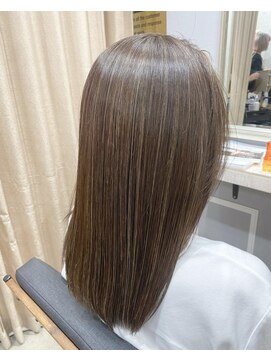 レイドバック(LAID BACK) 【代官山美容室】アッシュベージュ☆ハイライト