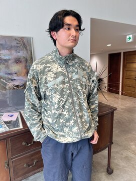 ヘアーアイストゥーレ(HAIR ICI TRE) メンズ　センターパート　ツーブロックなし/渡辺桜桃