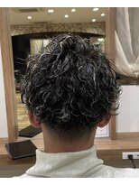 シエル エマージュ 松戸(CIEL Emerge)&nbsp;【メンズ×ツイストスパイラルパーマ×ハイライト】