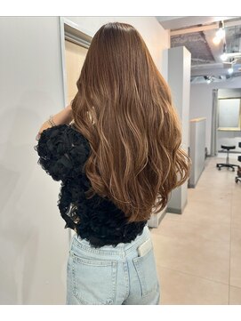 カミエ(kamie) *透け感ベージュ ブリーチなしダブルカラー/三宮/上田一眞