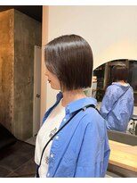ノエル ヘアー アトリエ(Noele hair atelier) ぱっつんボブにアッシュブラウン