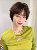 20代30代透明感暗髪アッシュブルーグレージュ丸みボブ
