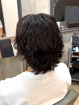 オゼル(OZEL) 【センターパートマッシュ】抜け感×色気を纏う上品メンズカット